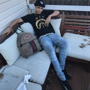 Meet your Posher, Voe